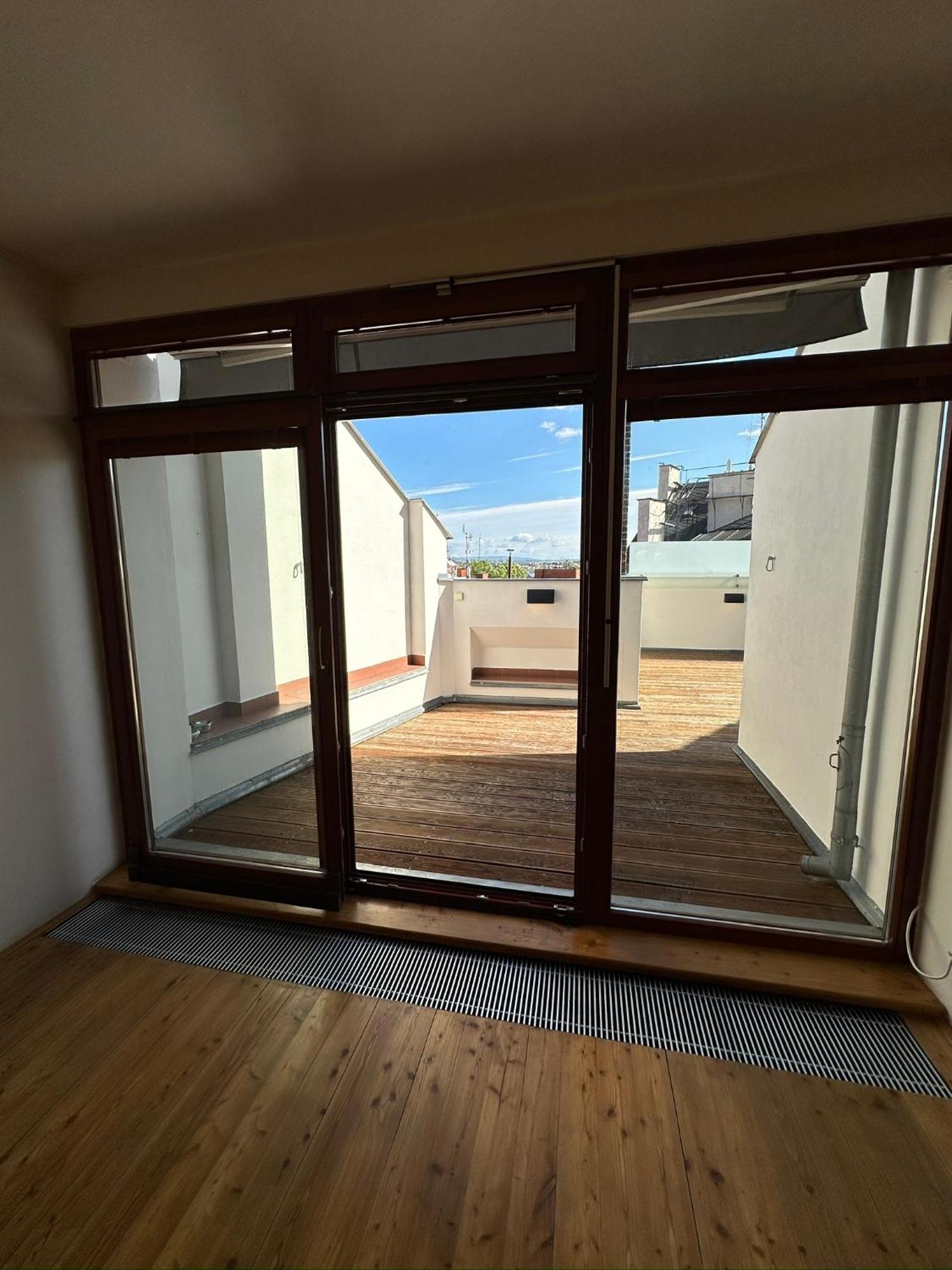 אולומוץ Apartman U Domu מראה חיצוני תמונה